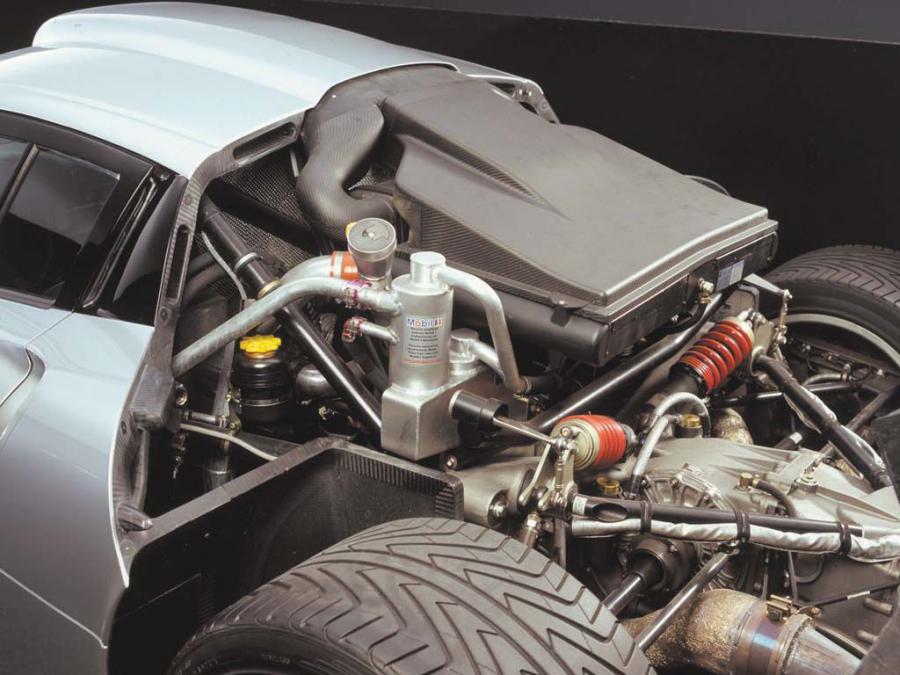  Porsche 911 GT1 Strassenversion 1997 года  (фото 2 из 61)